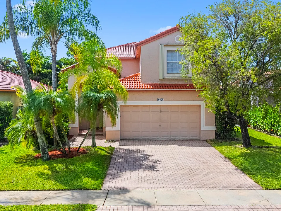 19250 NW 12th Mnr