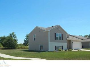 399 Spicetree Ln, Mason, MI 48854
