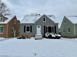 8110 Chesterfield Ave, Parma, OH