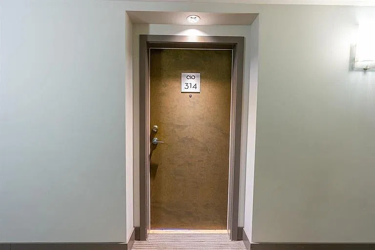 1 bed, 1.0 bath, 650 sqft, $1,800 — Photo 3