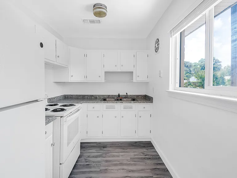 22 Laurie Dr NE — Photo 16