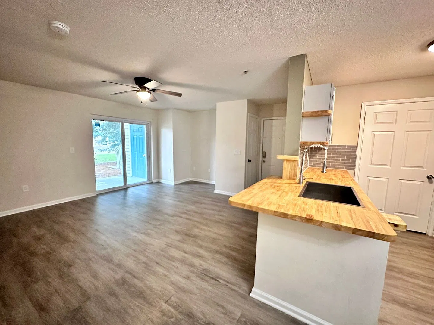 Newly Renovated 1B/1B Condo near Beach in the Heart of Destin! — Photo 2
