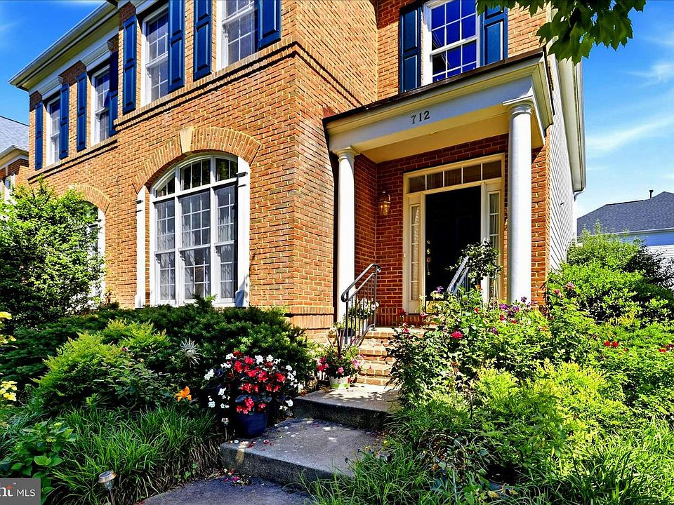 1st image of 712 Coybay Dr