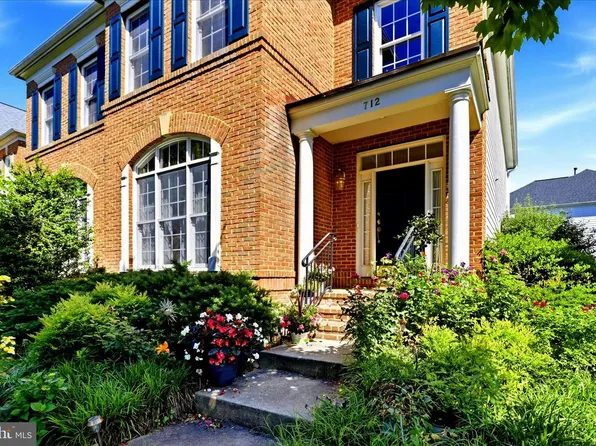 712 Coybay Dr, Annapolis, MD 21401