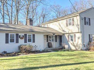 2 Mirick Ln, Wilbraham, MA 01095