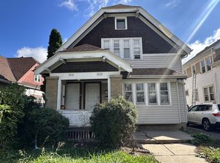 3012 N 57th St, Milwaukee, WI 53210