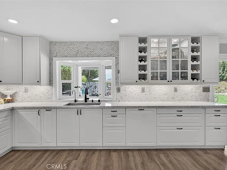2897 Cape Dr — Photo 7