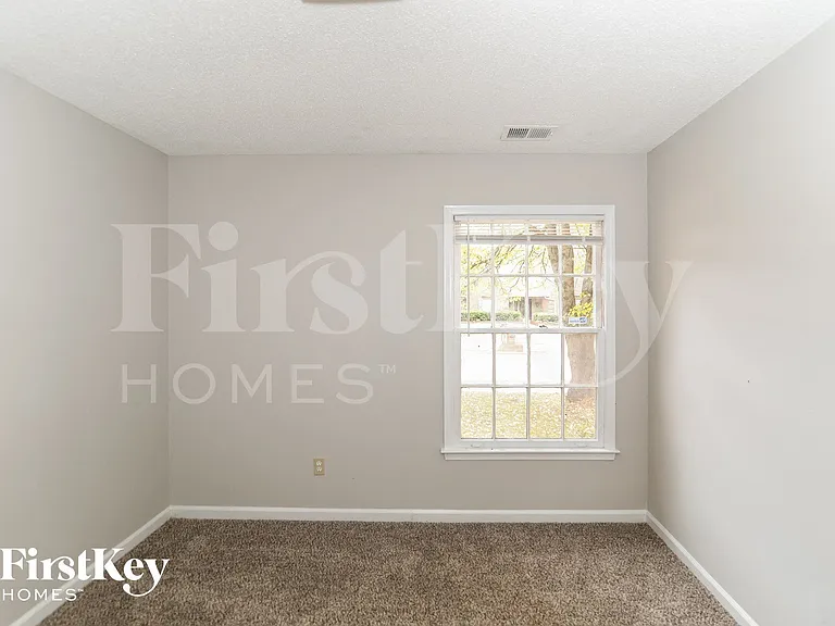 3083 Dumbeath Rd — Photo 12