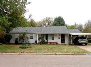 2010 N Park Ave, Shawnee, OK 74804