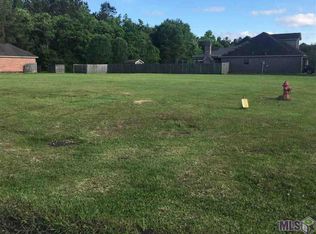 12710 Diamond Lake Dr, Walker, LA 70785