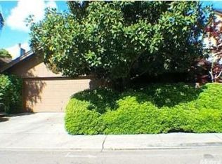 555 Oakbrook Dr, Modesto, CA