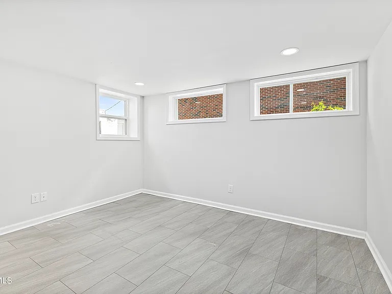 630 Broad St #2 — Photo 6