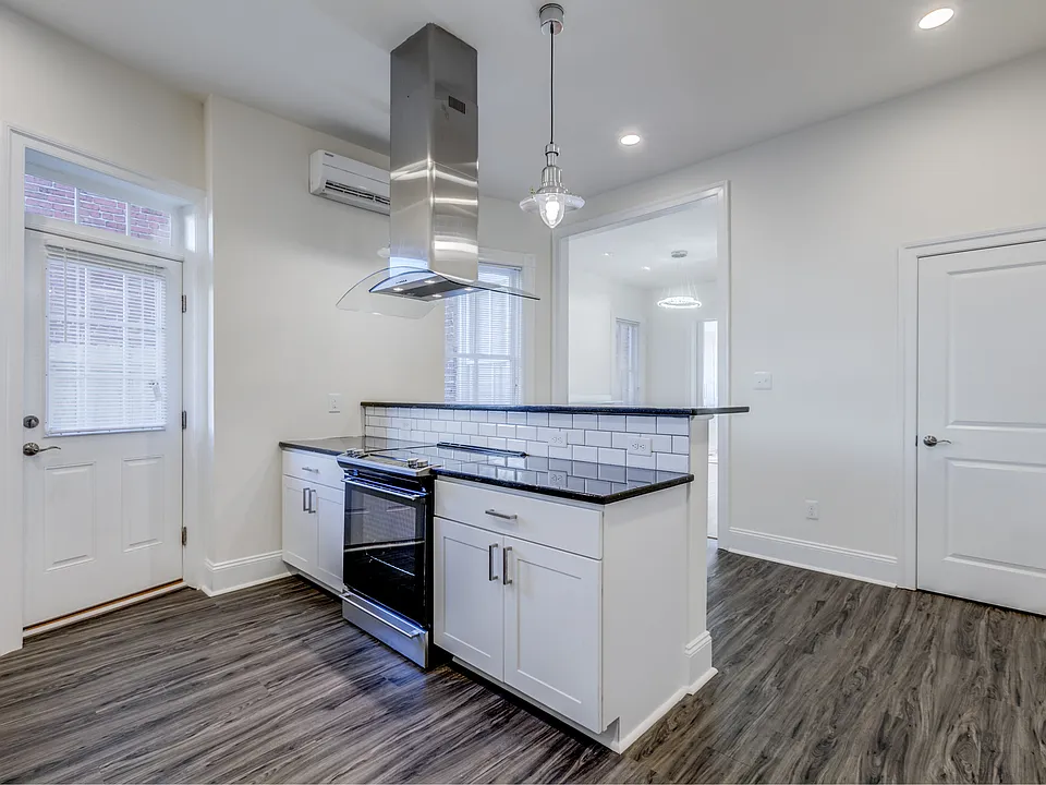 2606 W Main St #1