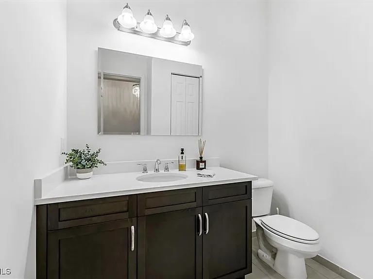 11502 Meadowrun Cir — Photo 10