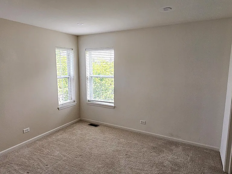481 Silver Charm Dr — Photo 19