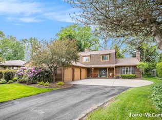 3126 Brentwood Dr SE, Grand Rapids, MI 49506