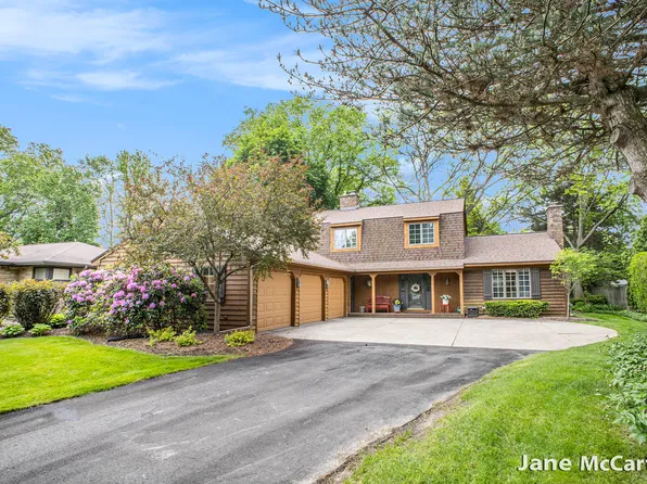 3126 Brentwood Dr SE, Grand Rapids, MI 49506