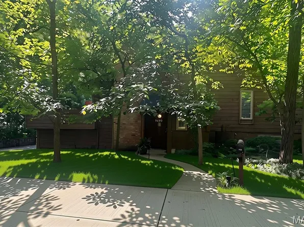 1529 Autumn Leaf Dr, Ballwin, MO 63021