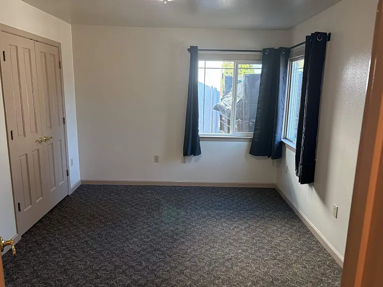 250 Barham Ave #A — Photo 5