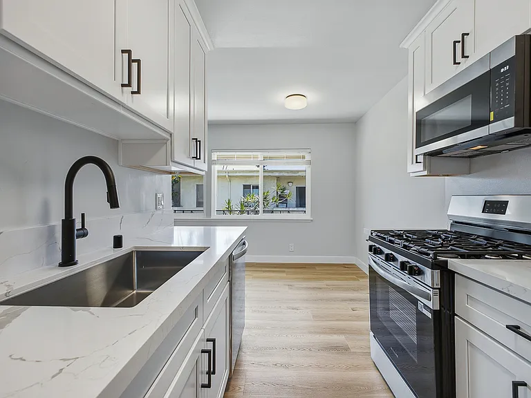 243 Crandall St — Photo 18