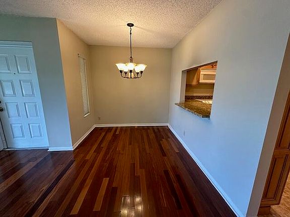 4th image of 1965 SW Silver Pine Way #G-2