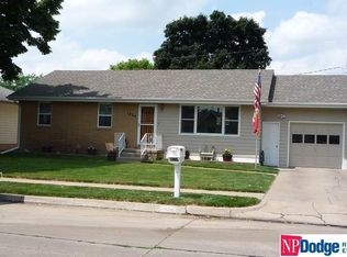 1424 E 20th St, Fremont, NE 68025