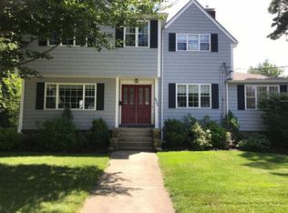 633 Main St, Lynnfield, MA 01940