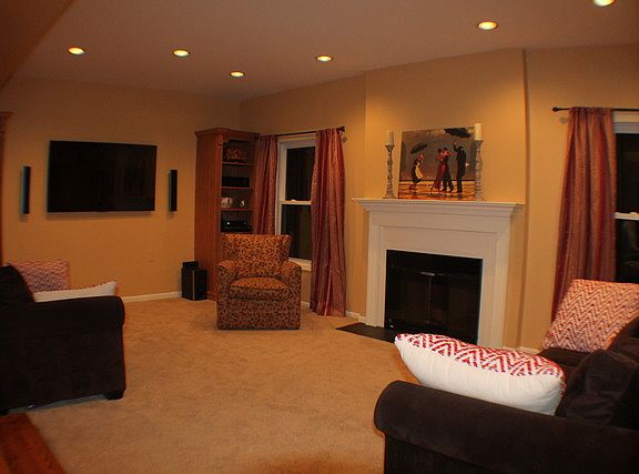 3rd image of 2633 N Wilshire Ln