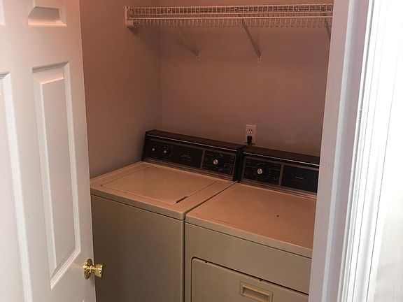 4th image of 3022 Schroer Dr