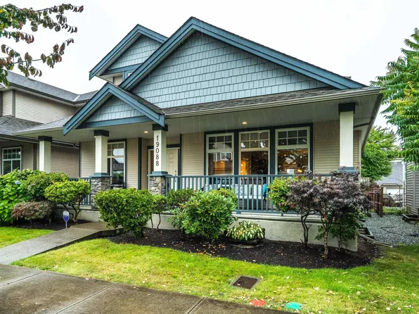 19088 68a Ave, Surrey, BC V4N 5P4