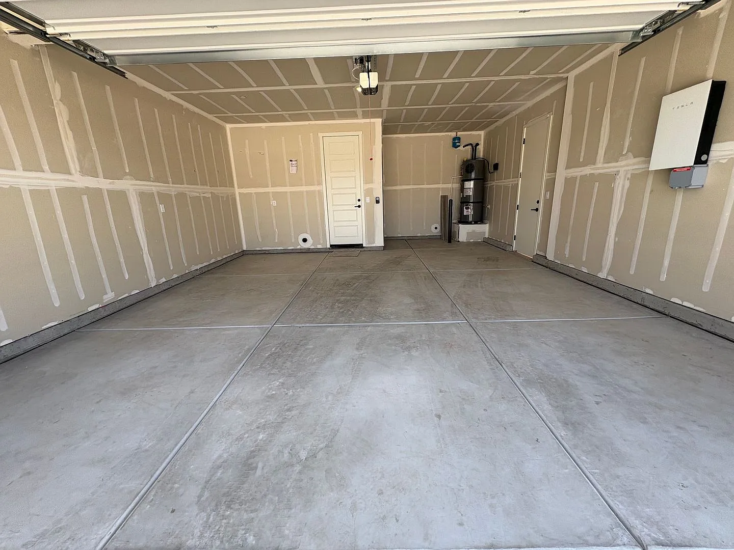 Newly Built Dr Horton Home Available Now! — Photo 3