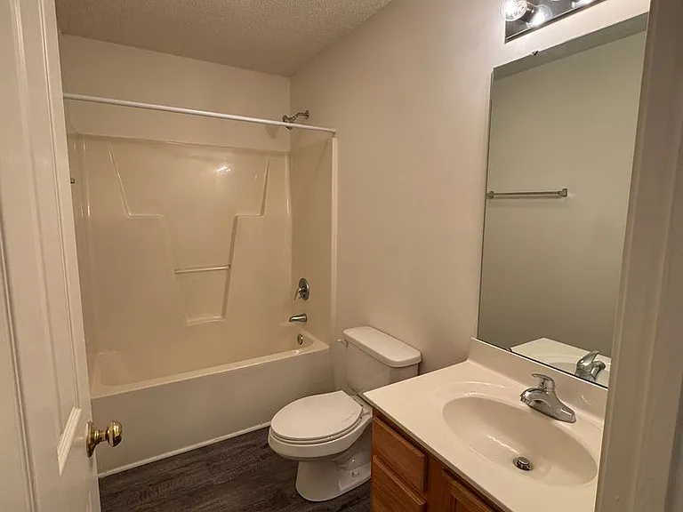 132 Springwood Ln — Photo 15