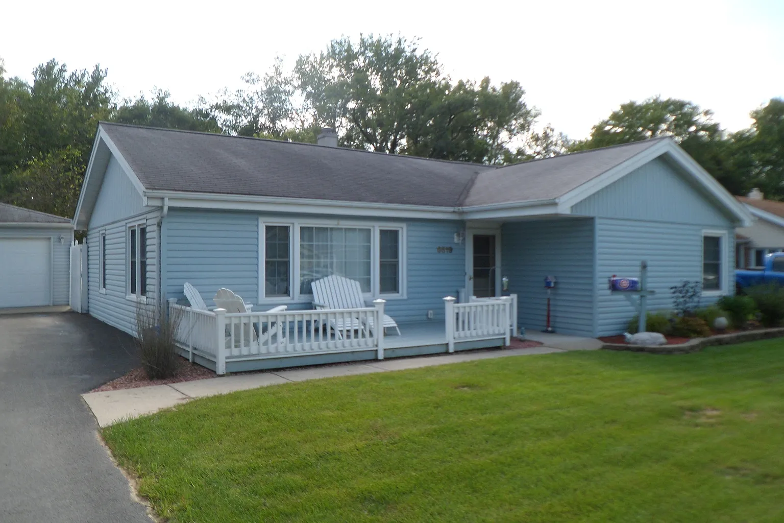 6519 W Home Ave photo 1