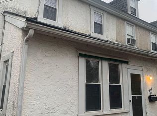 31 2nd St, Upland, PA 19015