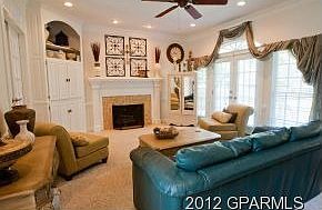 5th image of 2708 Royal Dr