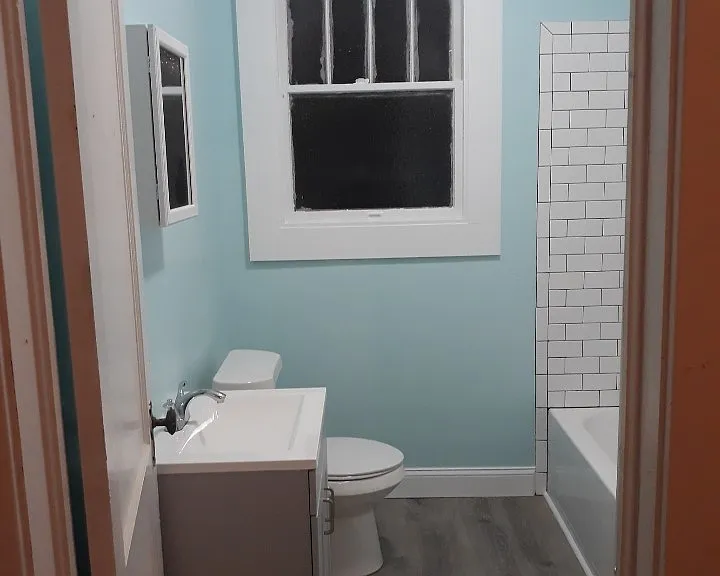 2243 Winona Ave — Photo 12