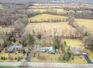 23 Mountain View Ave, Long Valley, NJ 07853