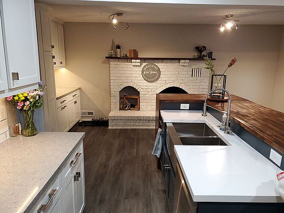 4th image of 3021 Rainier Ct