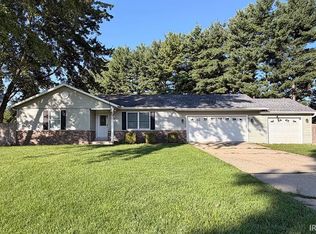 53537 Cleveland Estates Dr, Elkhart, IN 46514