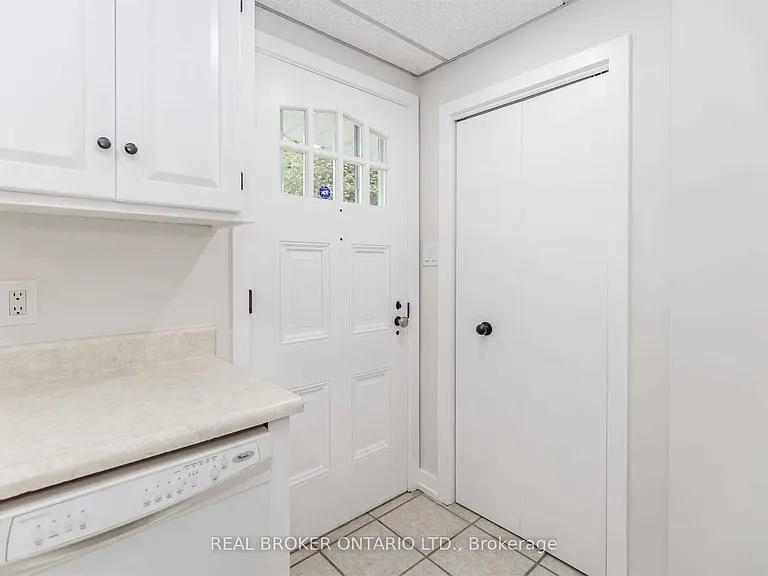 156 Clapperton St — Photo 3