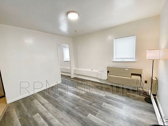 4th image of 932 Penn Ave APT 6