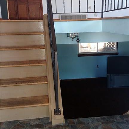 3rd image of 4259 Miami Ave