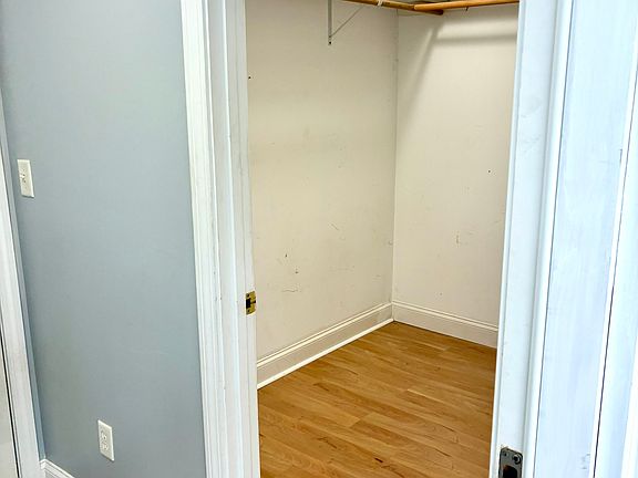 5th image of 321A N Berwick Rd #321A