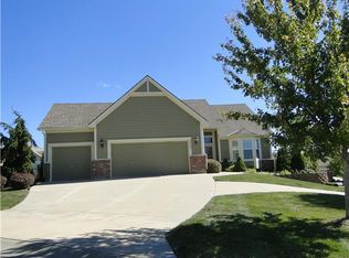15800 E 28th Ter, Independence, MO 64055
