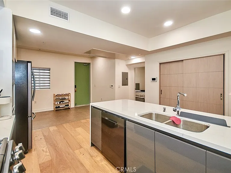 820 S Wilton #304 — Photo 15