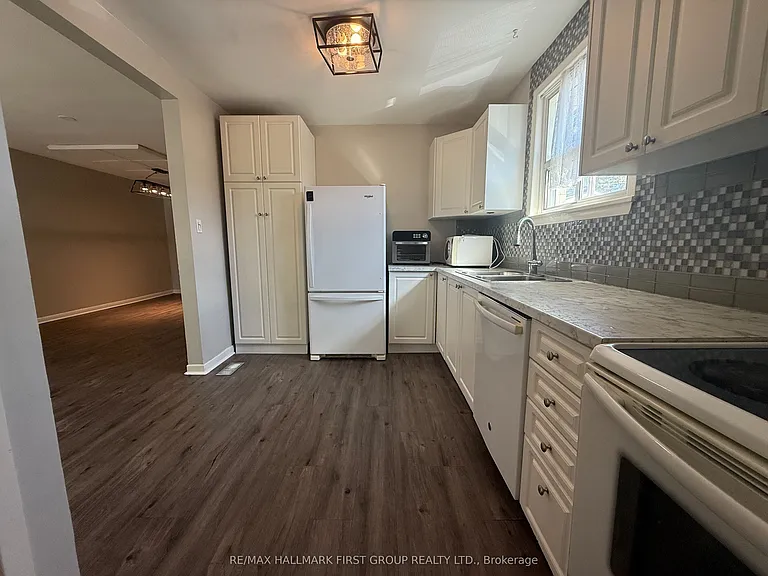 68 Tulloch Dr — Photo 5