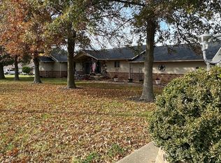 1423 Sandburg Rd, West Frankfort, IL 62896