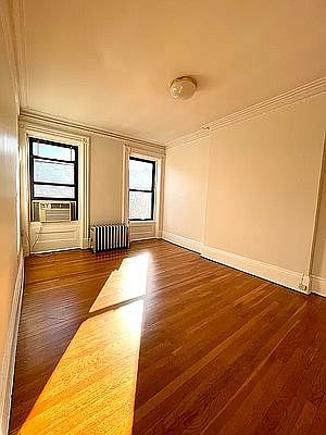 2nd image of 155 7th Ave APT 2