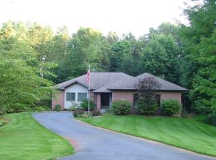 4562 Loggers Run NE, Grand Rapids, MI 49525