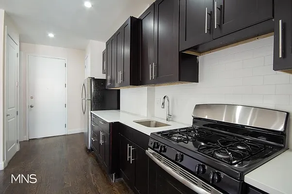 Rented by MNS | media 13